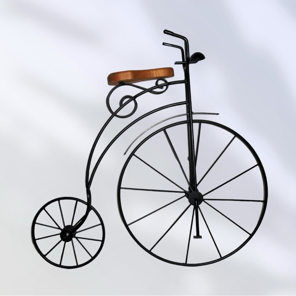 Unique 3D Vintage Tricycle Metal Wall hanging black iron frame & wood seat 20x19 - Picture 4 of 8